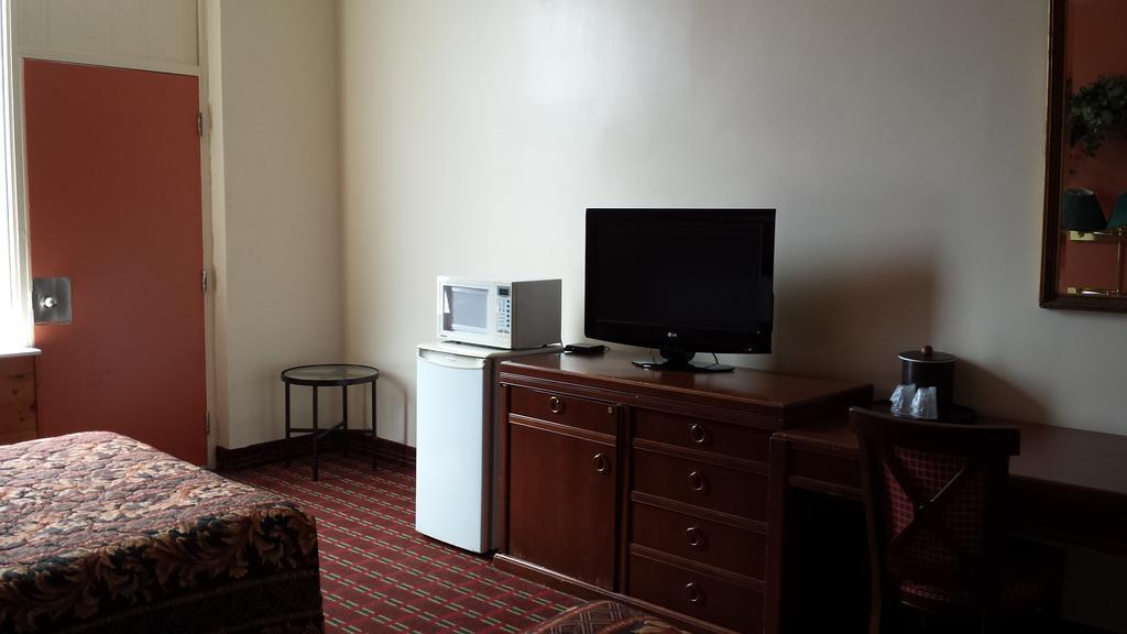 פארי סאונד Midtown Hotel מראה חיצוני תמונה